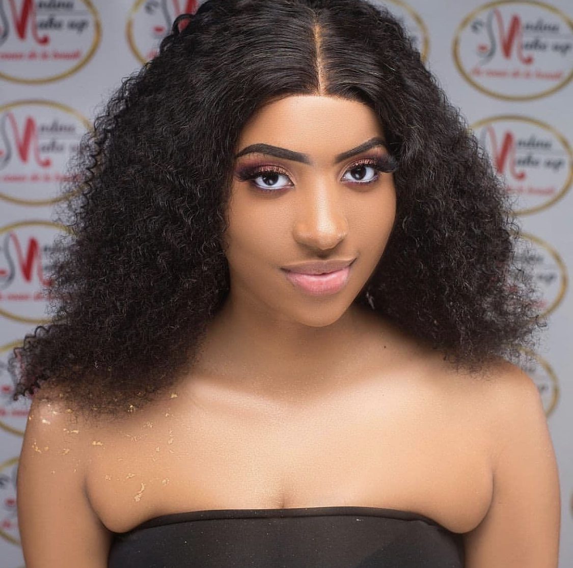 La ravissante Amy Léa de la série "Karma"