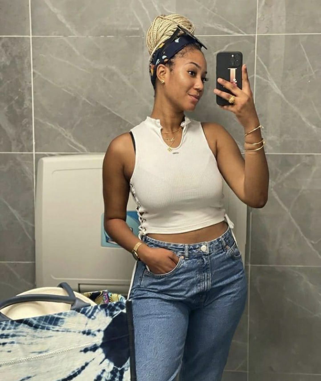 L'actrice Angèle de la série "Impact" de Marodi TV