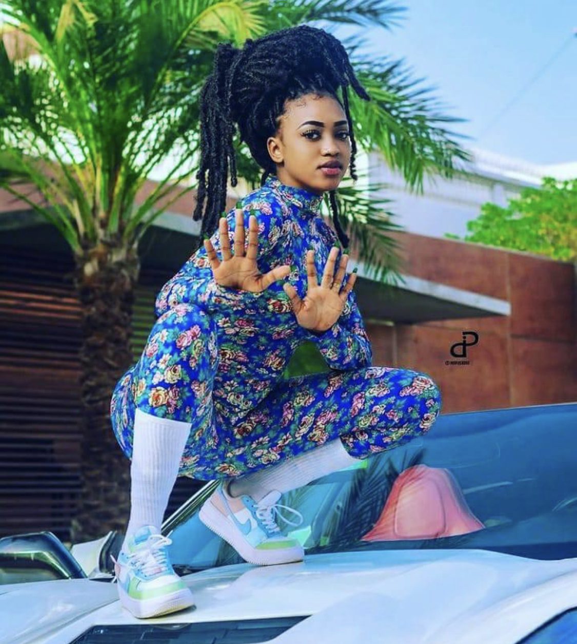 L'actrice Fatel en mode rasta