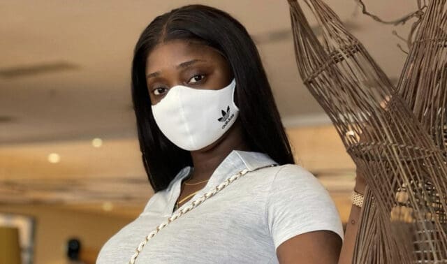 Mouna serie Virginie