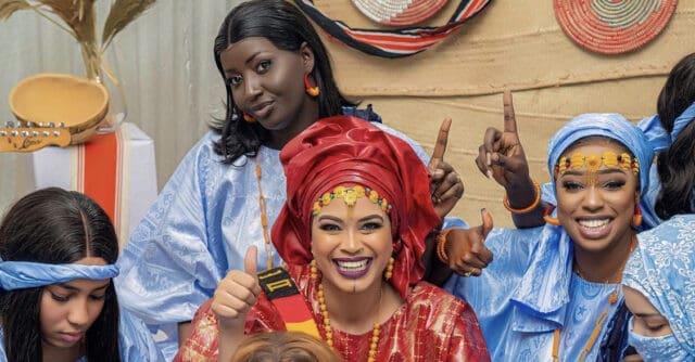 Marie Louise Diaw et ses demoiselles d'honneur