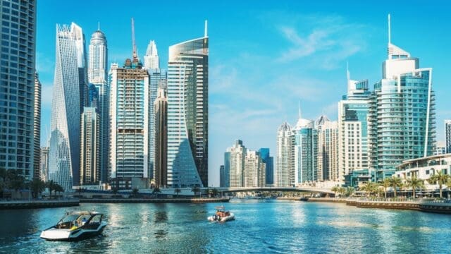 Scandale Dubaï Porta Potty vile