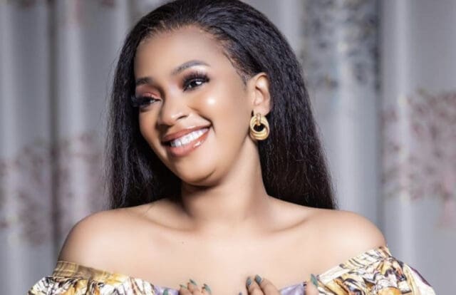 Djelikaba chanteuse guineenne