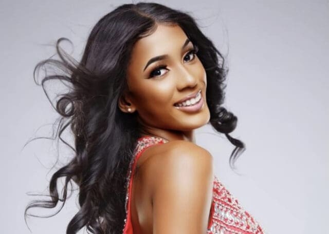 Julia Samantha alias Kim