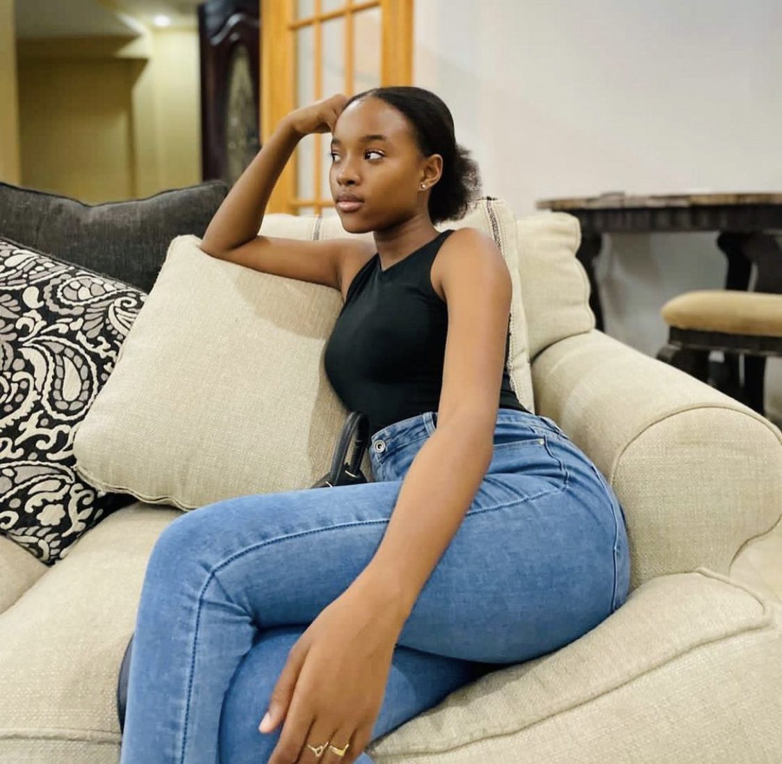 Khadija actrice senegalaise - serie Karma