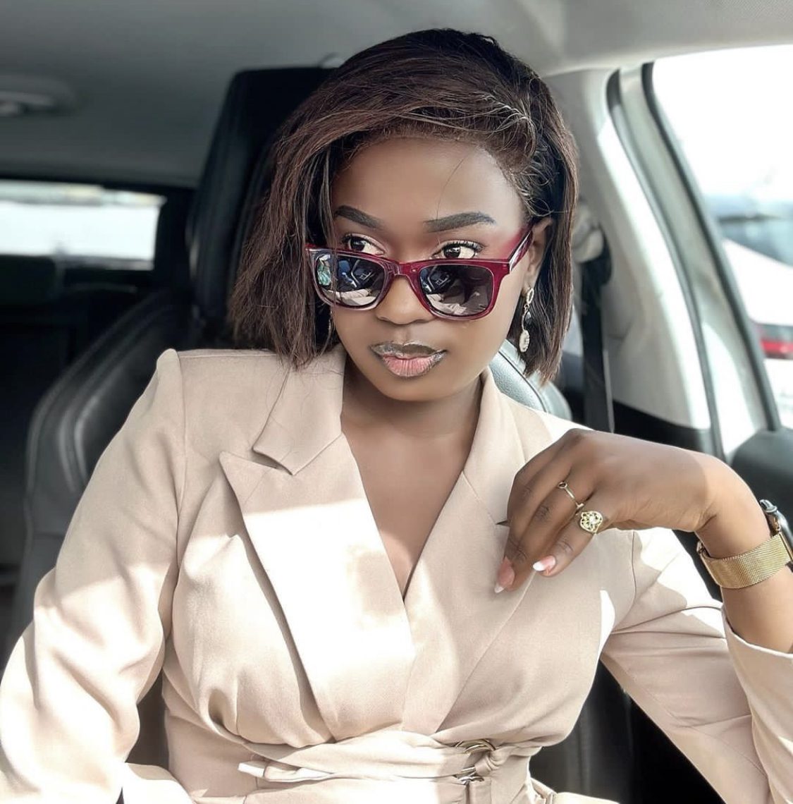 Astou Dione journaliste senegalaise 2stv