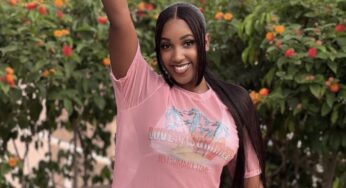 La gracieuse actrice Aïssatou de la série “Coeurs brisés” se prélasse au bord de la piscine (Photos)